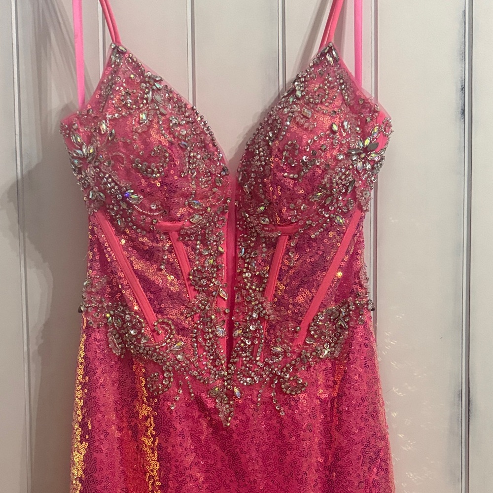Prom Dress - Picture 2 of 5